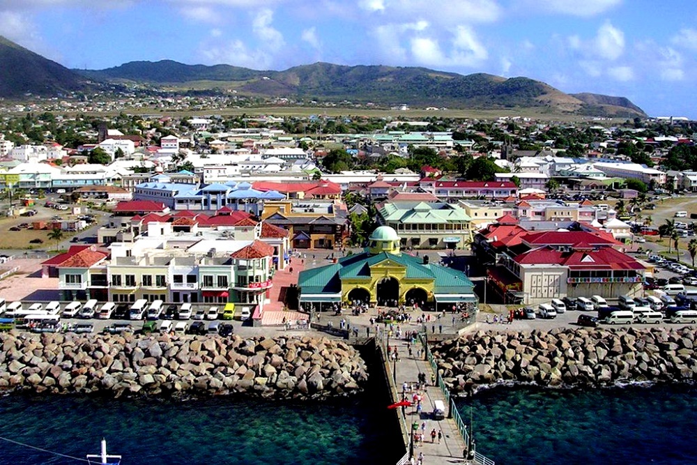 Die Hauptstadt von St. Kitts und Nevis ist Basseterre