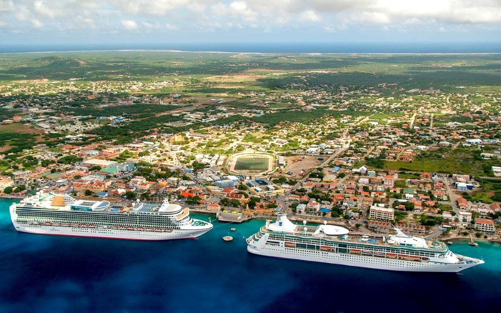 Île de Bonaire - capitale et ville portuaire de Kralendijk