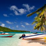Остров Тобаго, пляж, лодки, пальмы